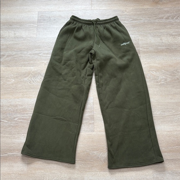 Edikted sweatpants NWT Size Small - Picture 2 of 5